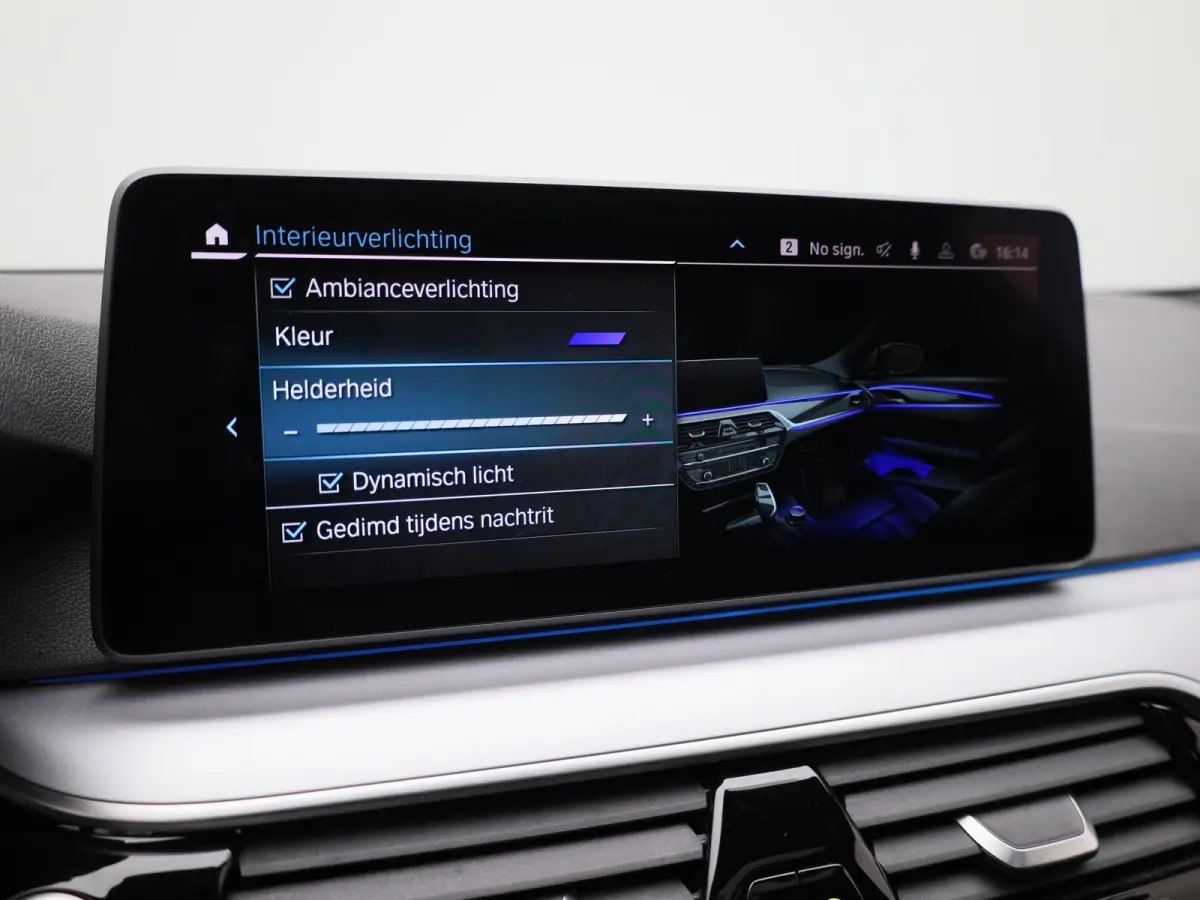 530e 215kW xDrive Auto | Apple Carplay / Android Auto | Panoramadak | Sfeerverlichting | Harman / Kardon | Achteruitrijcamera | Trekhaak |