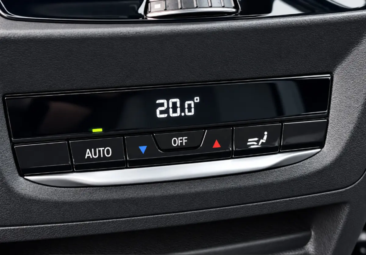High Executive 80 kWh SoH 94,5% | Dealeronderhouden | Driving Assistant Professional | Elektr.. Trekhaak | Panorama dak | Harman Kardon | 360° Camera | Head-Up | Comfort Access | Leder | 1e
