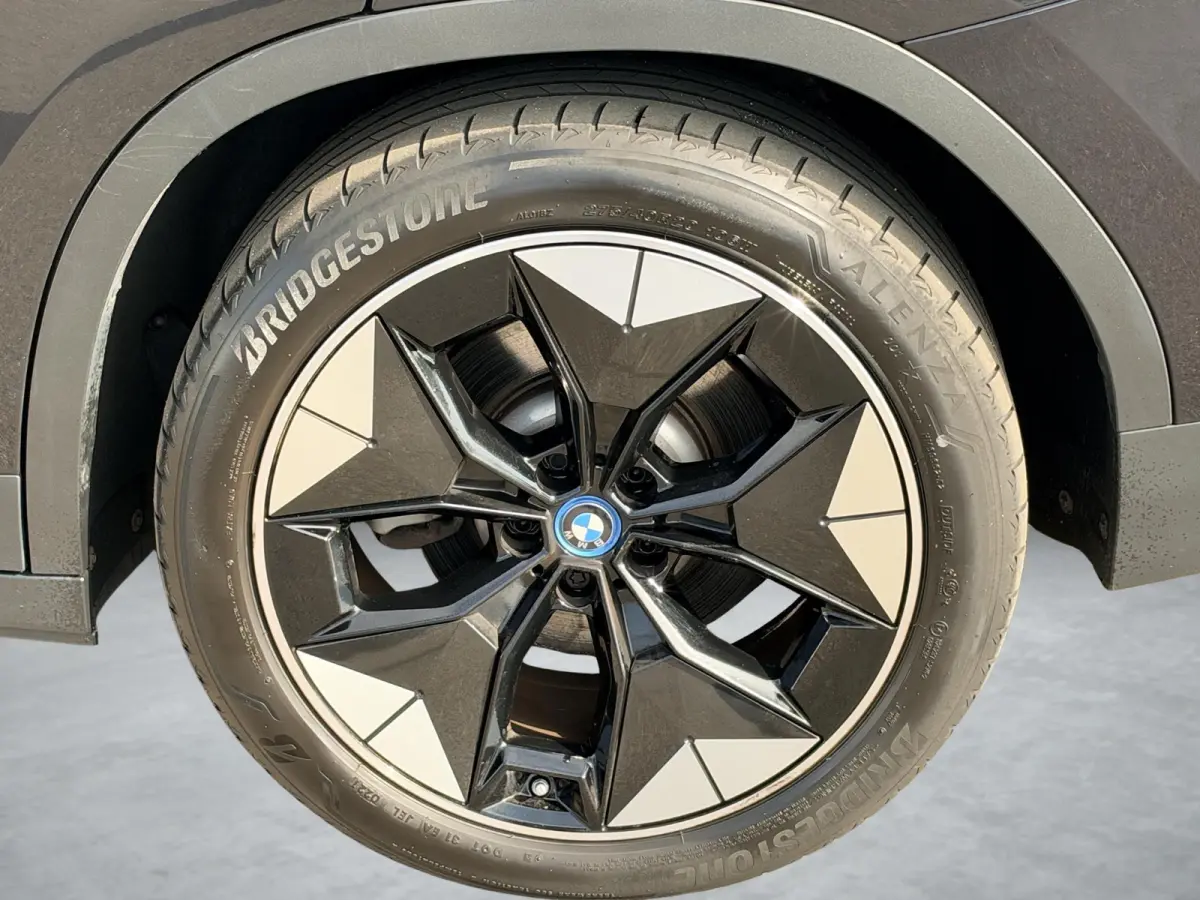 High Executive 80 kWh SoH 94,5% | Dealeronderhouden | Driving Assistant Professional | Elektr.. Trekhaak | Panorama dak | Harman Kardon | 360° Camera | Head-Up | Comfort Access | Leder | 1e