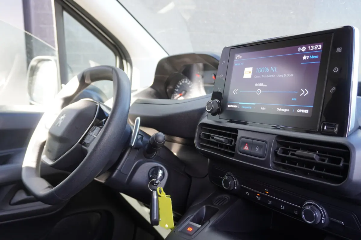 1.5 BlueHDI 130PK Automaat EURO 6 - Airco - Cruise - Carplay - €9.950,- Excl.
