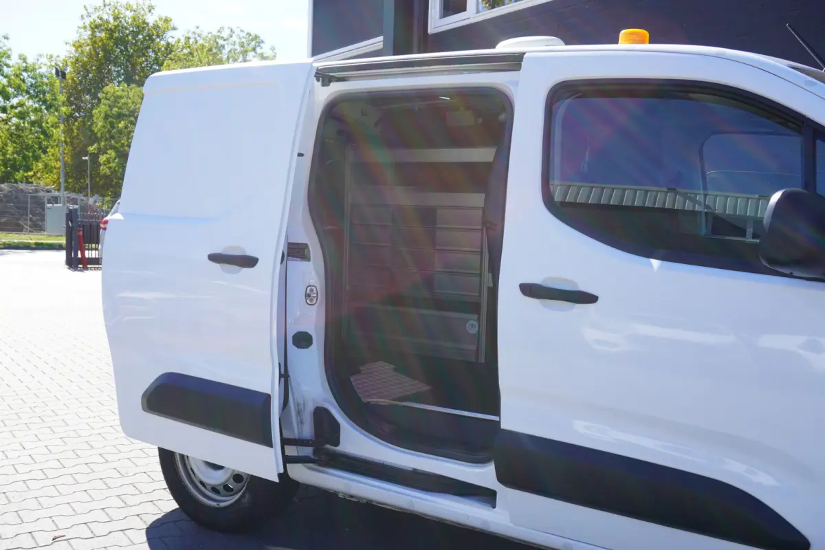 1.5 BlueHDI 130PK Automaat EURO 6 - Airco - Cruise - Carplay - €9.950,- Excl.