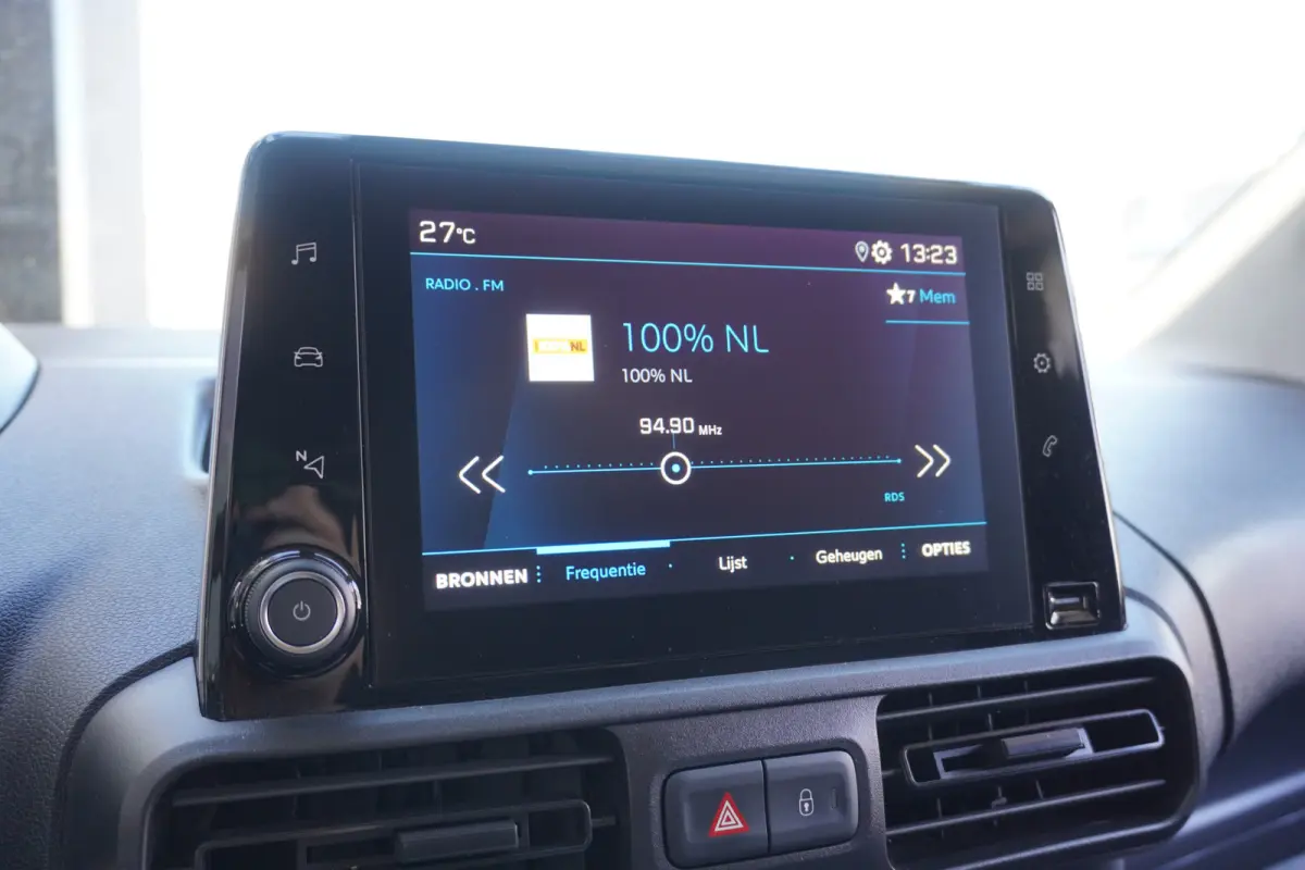 1.5 BlueHDI 130PK Automaat EURO 6 - Airco - Cruise - Carplay - €9.950,- Excl.