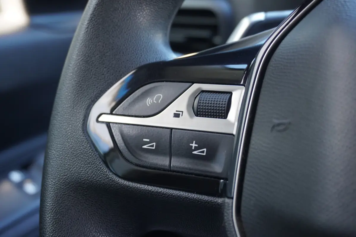 1.5 BlueHDI 130PK Automaat EURO 6 - Airco - Cruise - Carplay - €9.950,- Excl.