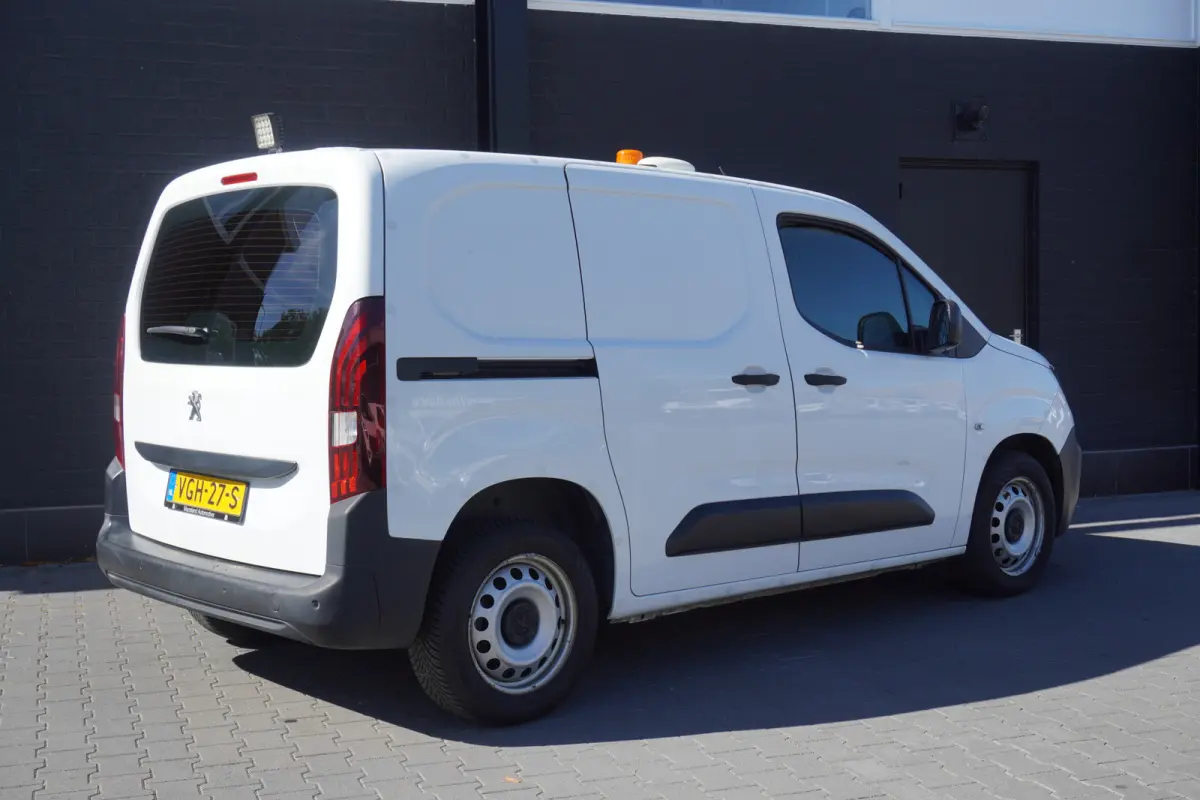 1.5 BlueHDI 130PK Automaat EURO 6 - Airco - Cruise - Carplay - €9.950,- Excl.