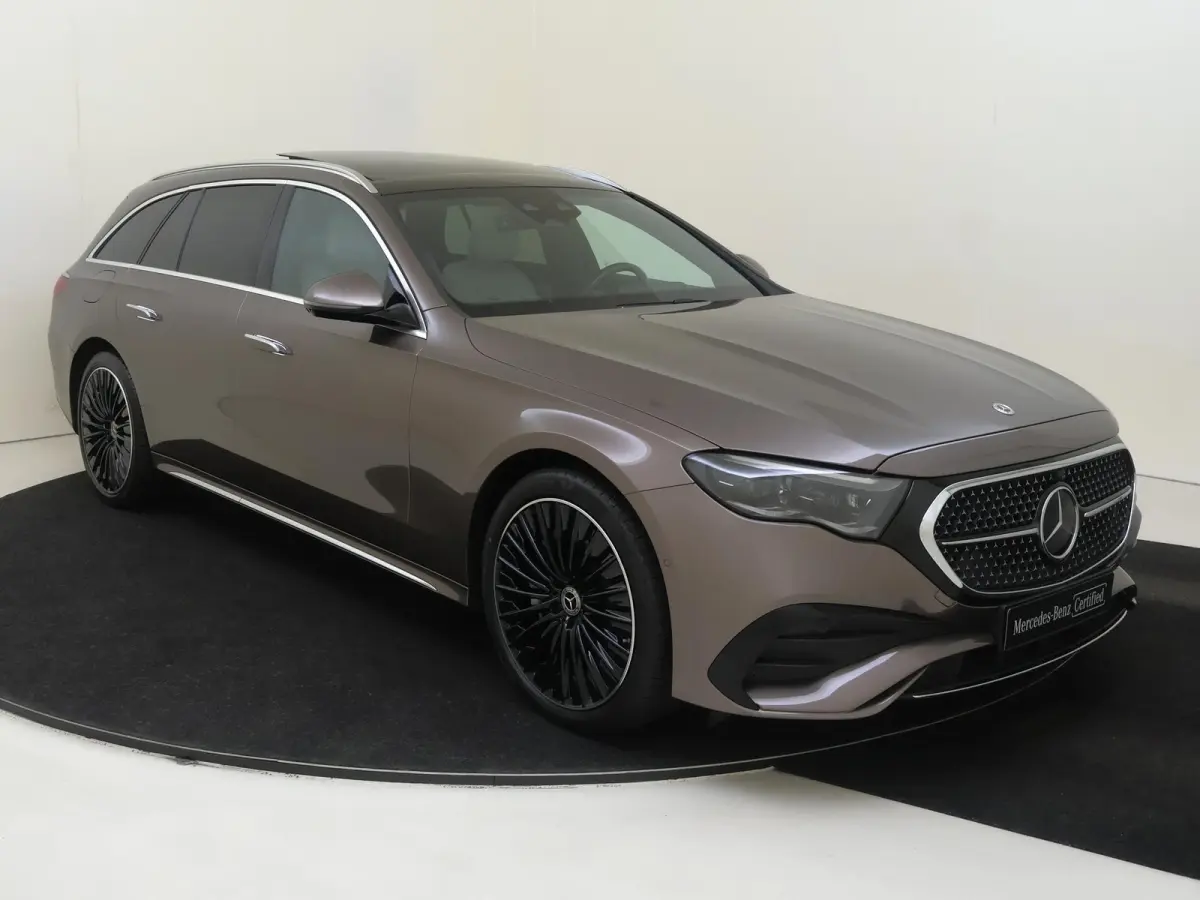 300 e AMG Line / Panoramadak/ SUPERSCREEN/ 20 inch/ Rijassistentiepakket