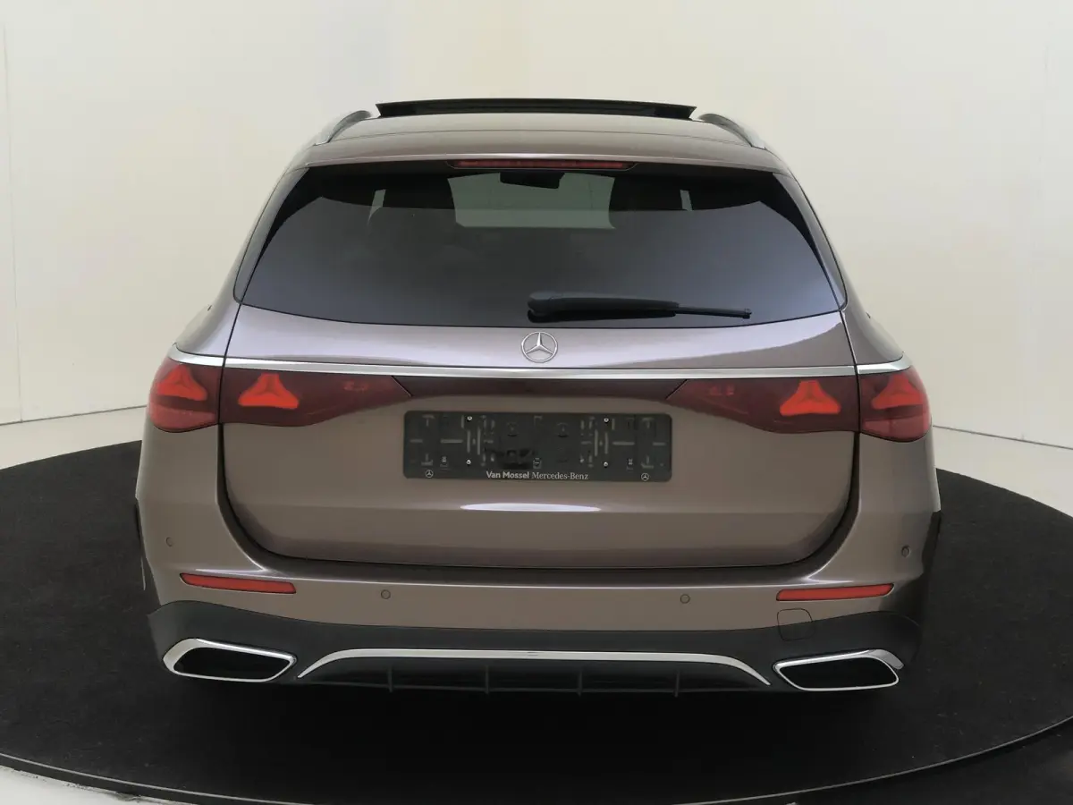 300 e AMG Line / Panoramadak/ SUPERSCREEN/ 20 inch/ Rijassistentiepakket