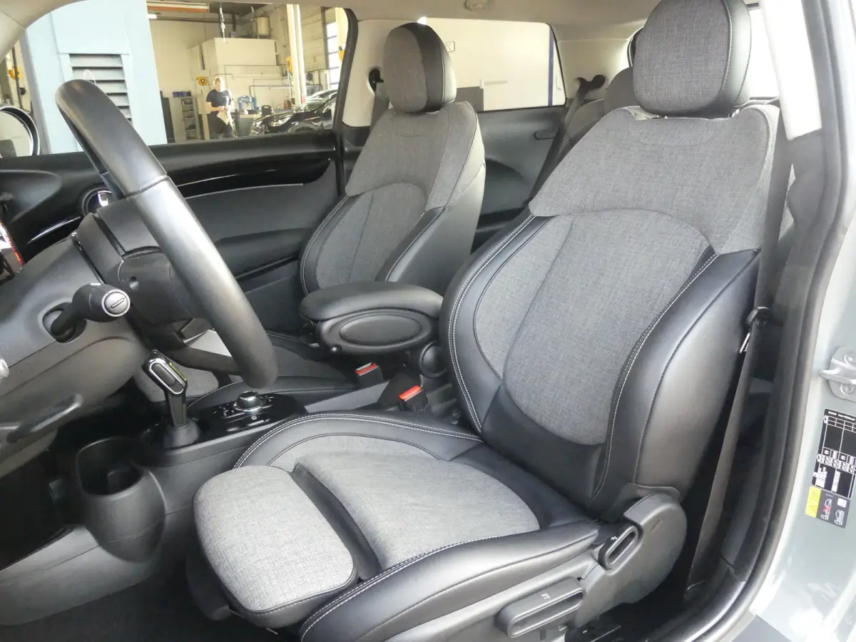 Yours 33 kWh | SOH 96% | STOELVERWARMING | PARKEERSENSOREN | NAVI | APPLE CARPLAY / ANDROID AUTO | CRUISE | AIRCO | LMV 17" |