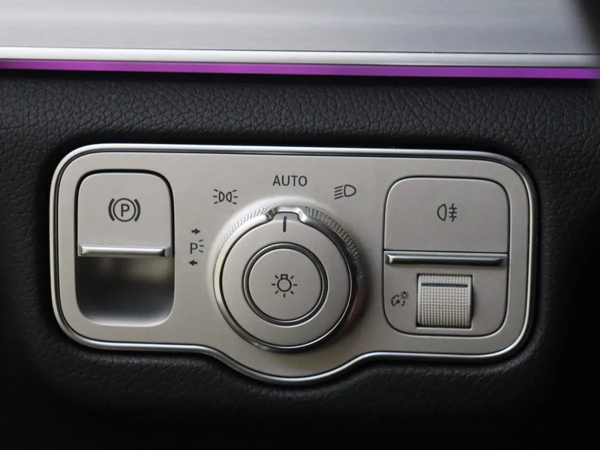350 e 4MATIC Premium Plus AMG Line /Panoramadak /360 Camera