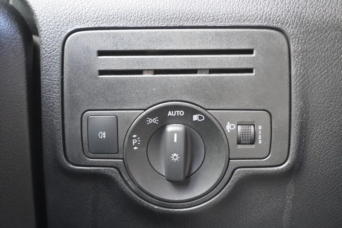 110 CDI XL EURO 6 - Airco - Camera - €14.950,- Excl.