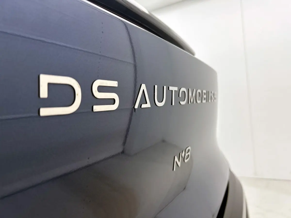 Long Range Pallas Comfort Tech 97 kWh | Panoramadak | Stoelverwarming voor+achter | Apple Carplay/Android Auto | Navigatie