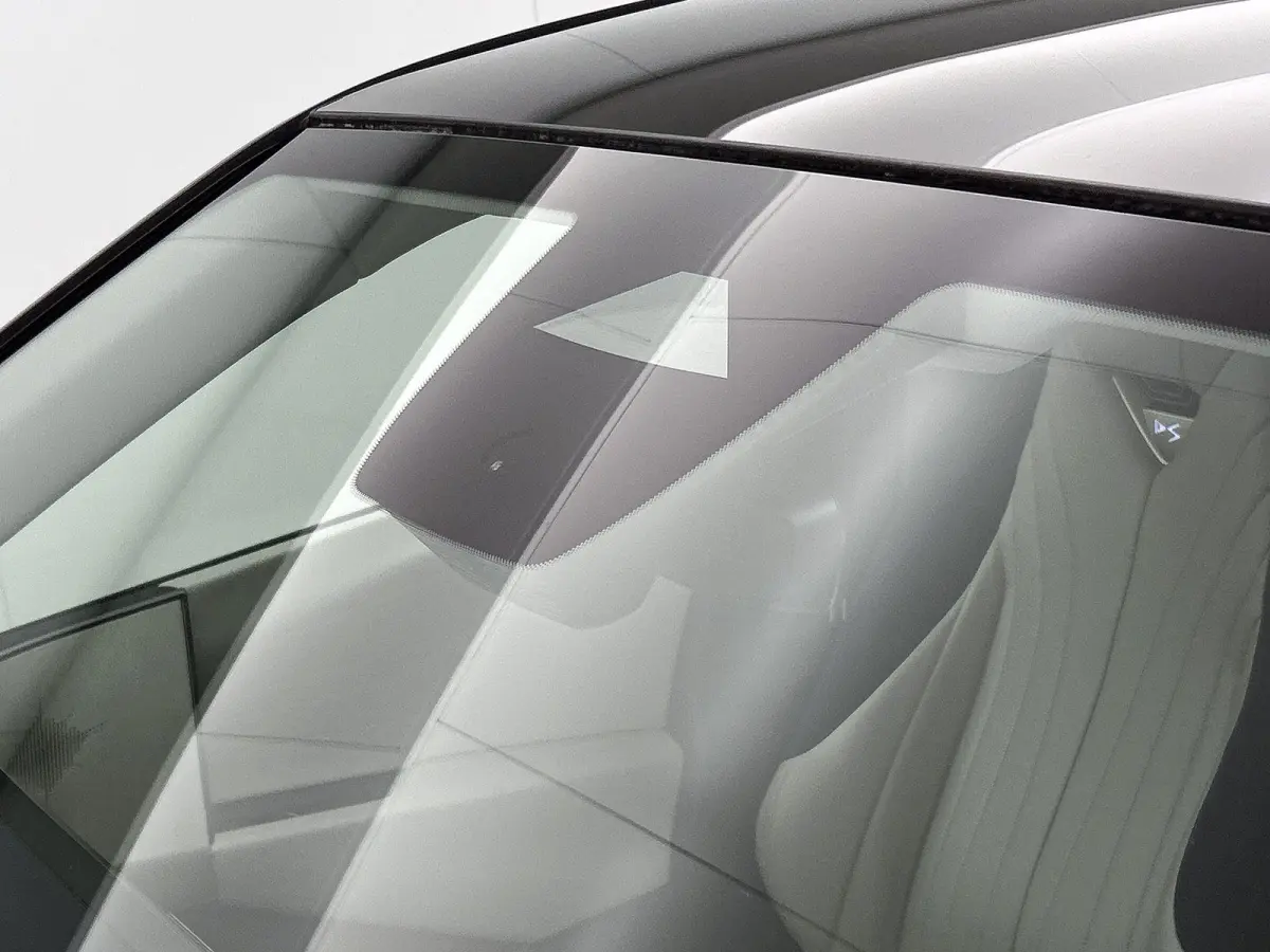 Long Range Pallas Comfort Tech 97 kWh | Panoramadak | Stoelverwarming voor+achter | Apple Carplay/Android Auto | Navigatie