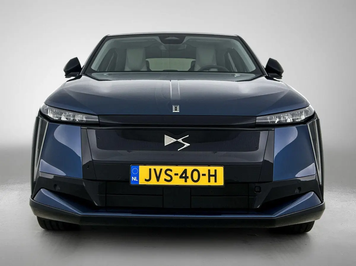 Long Range Pallas Comfort Tech 97 kWh | Panoramadak | Stoelverwarming voor+achter | Apple Carplay/Android Auto | Navigatie