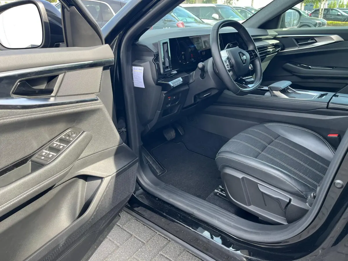 mild hybrid 160 X-Tronic techno | AUTOMAAT | El. achterklep | Pack Safety |