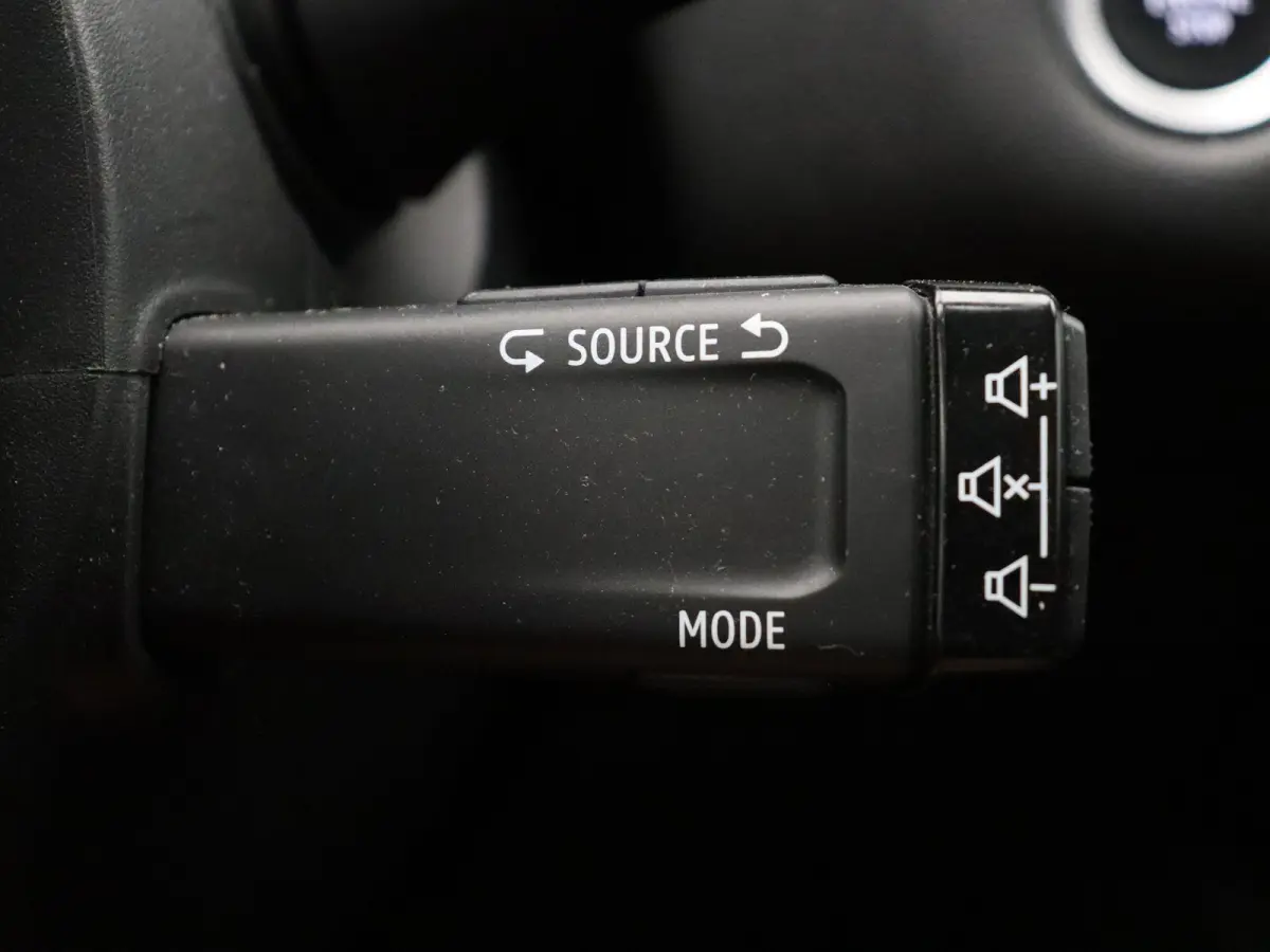 TCe 100pk Intens | Achteruitrijcamera | Navigatie | Apple/Android Carplay |