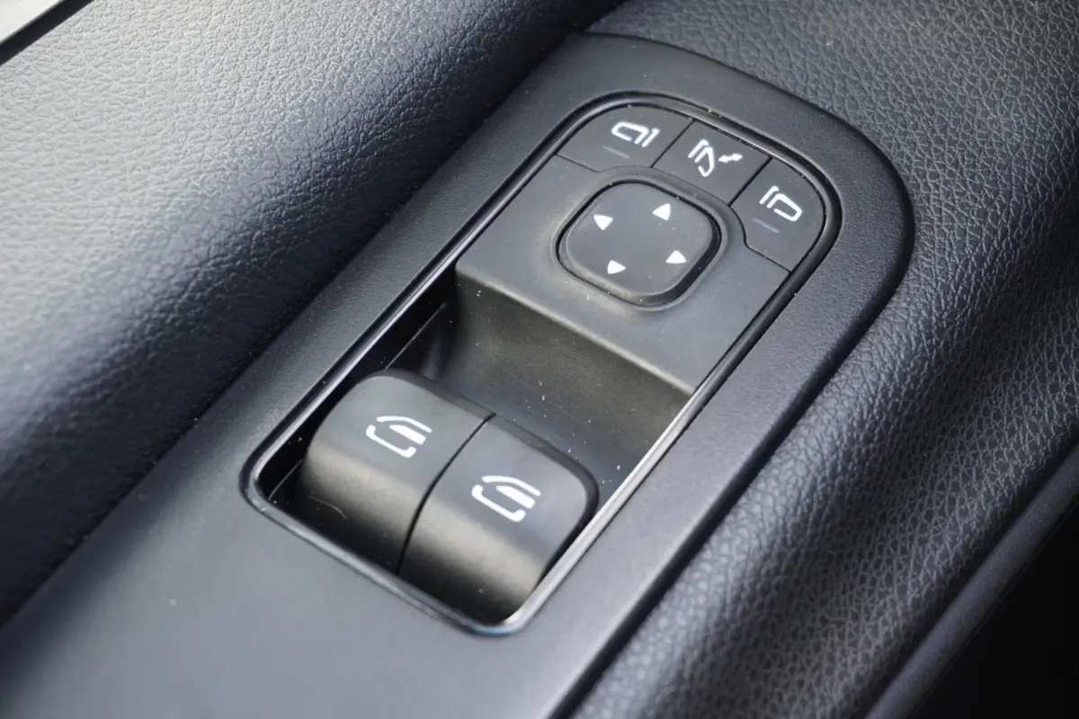 317 CDI L2H2 Automaat EURO 6 - Airco - Navi - Cruise - €21.900,- Excl.