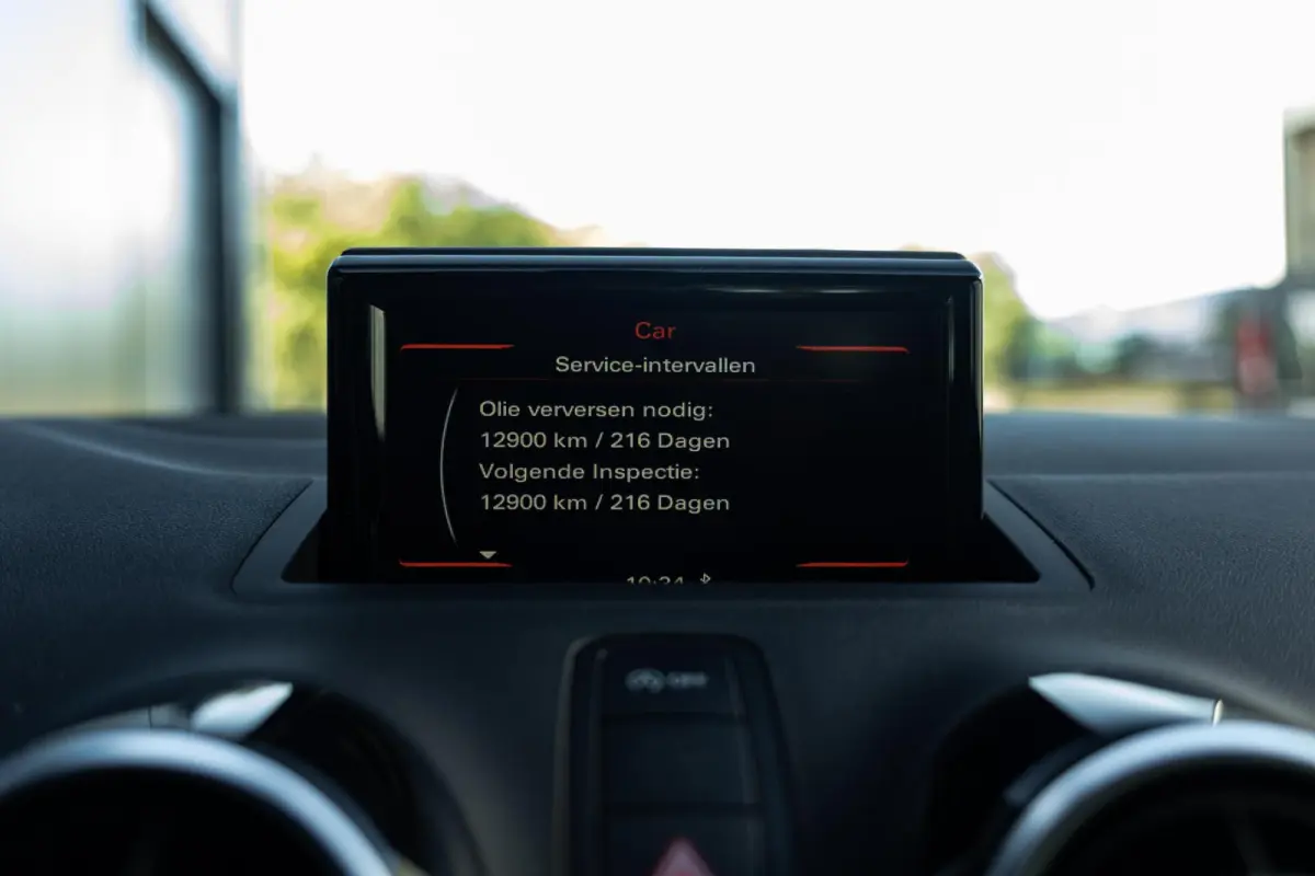 1.0 TFSI S-Line Andrenalin *Navi* Cruise* Leder* Clima*