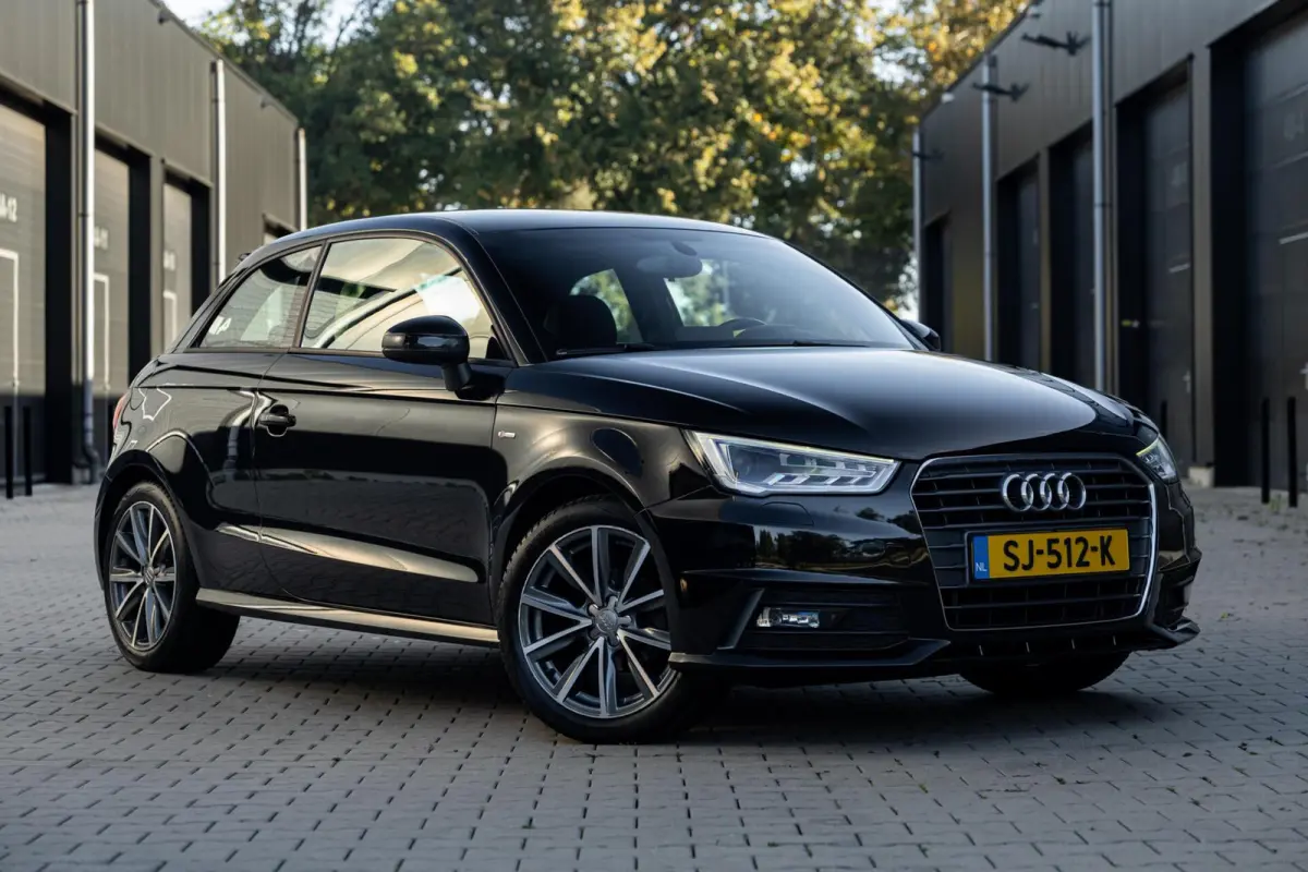 1.0 TFSI S-Line Andrenalin *Navi* Cruise* Leder* Clima*