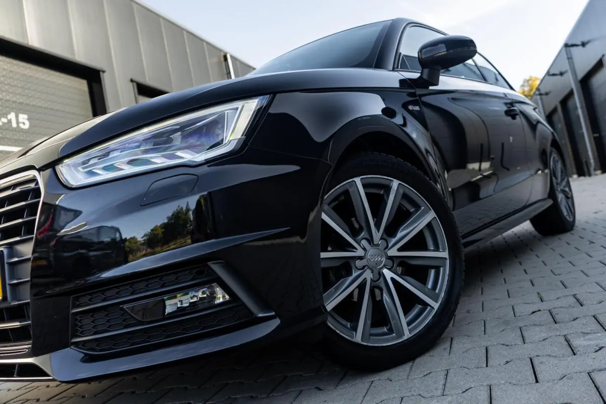 1.0 TFSI S-Line Andrenalin *Navi* Cruise* Leder* Clima*