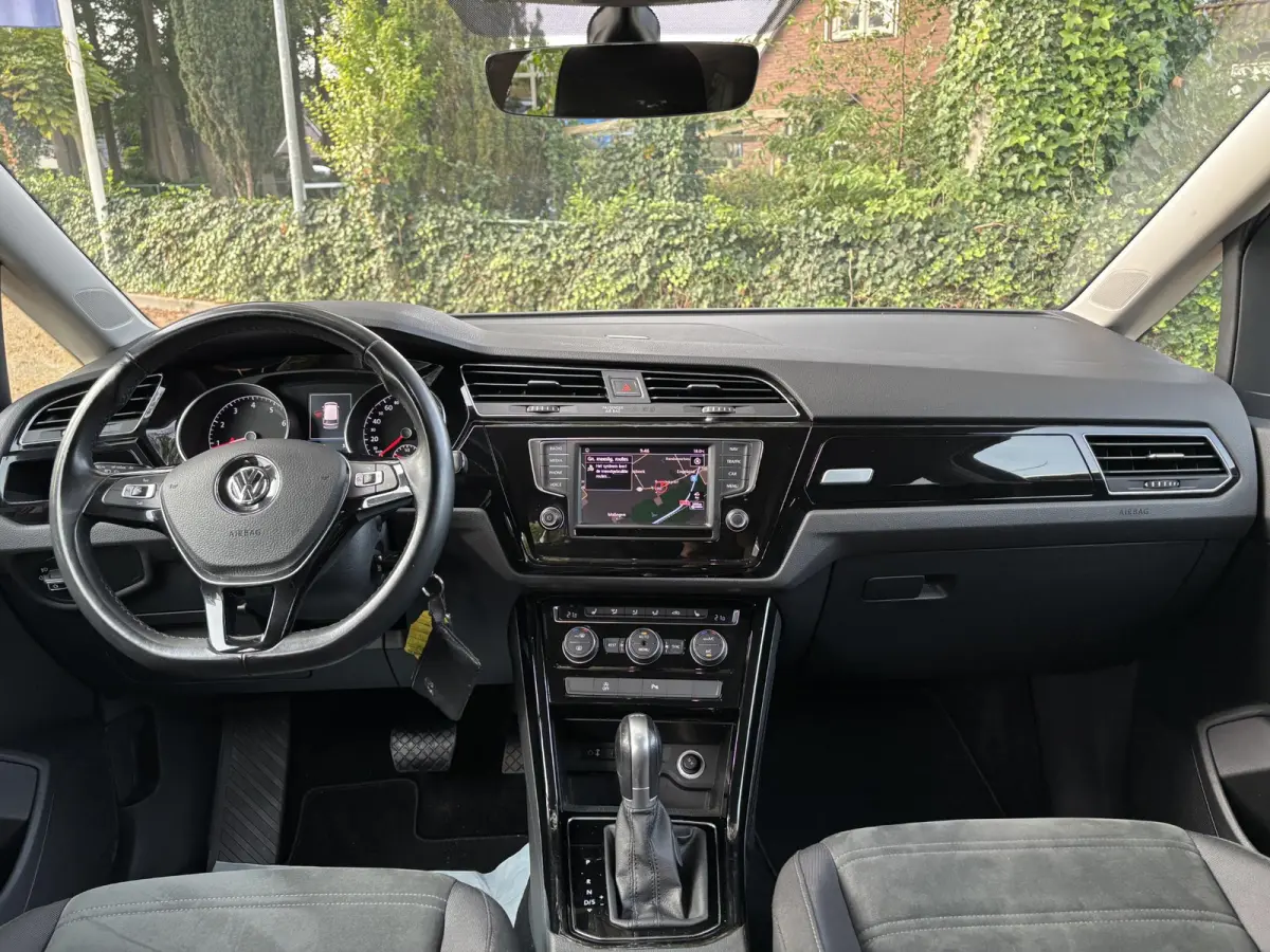 1.4 TSI DSG Highline Business|7p|Navi|PDC|Stoelver