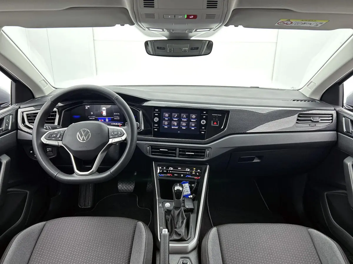 1.0 TSI Life Edition 115pk | Automaat | Navigatie | Draadloze Apple Carplay | Adaptieve cruise control | Travel Assist | Achteruitrij camera | Climate control | Stoelverwarming | Elektrisch 