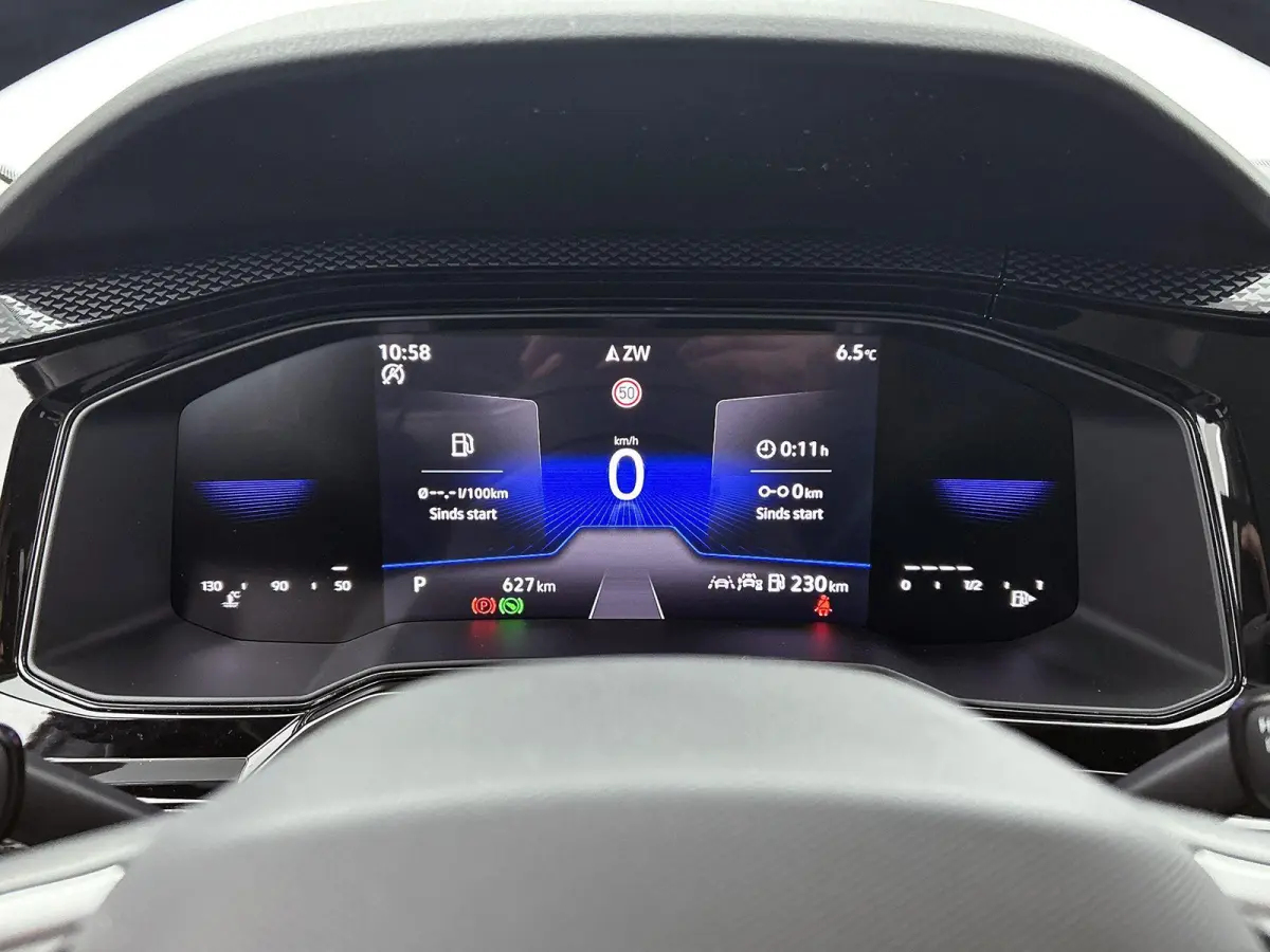 1.0 TSI Life Edition 115pk | Automaat | Navigatie | Draadloze Apple Carplay | Adaptieve cruise control | Travel Assist | Achteruitrij camera | Climate control | Stoelverwarming | Elektrisch 