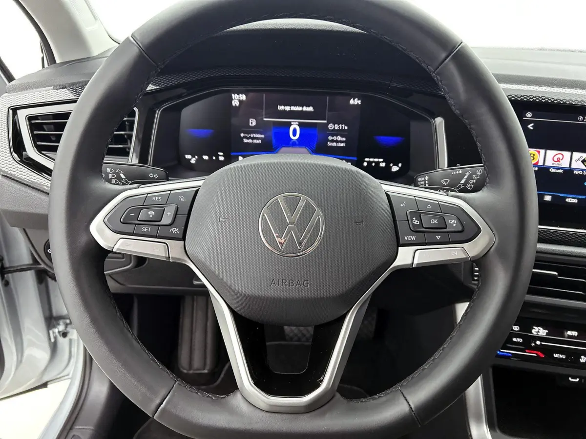 1.0 TSI Life Edition 115pk | Automaat | Navigatie | Draadloze Apple Carplay | Adaptieve cruise control | Travel Assist | Achteruitrij camera | Climate control | Stoelverwarming | Elektrisch 