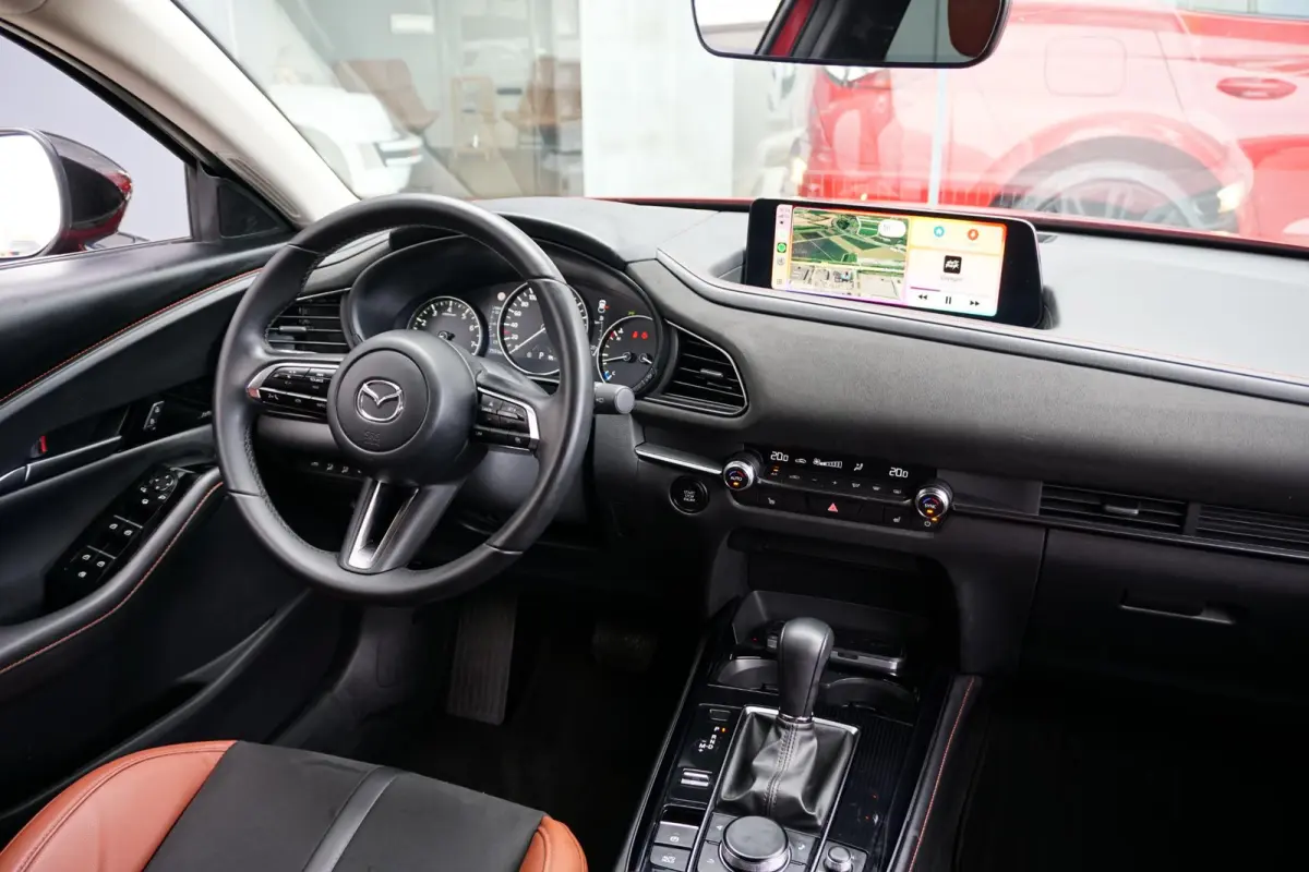 2.5 e-SkyActiv-G M Hybrid Nagisa + HEAD-UP / DODEHOEK / CAMERA / STOELVERWARMING /