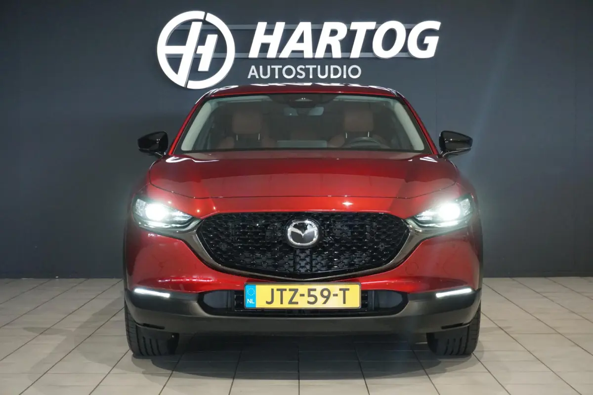 2.5 e-SkyActiv-G M Hybrid Nagisa + HEAD-UP / DODEHOEK / CAMERA / STOELVERWARMING /
