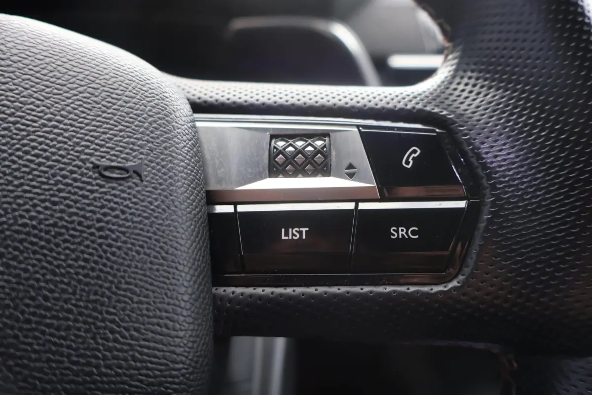 1.2 PureTech Business | Cruise Control | 360 Camera | Climate Control | Apple Carplay/Android Auto |