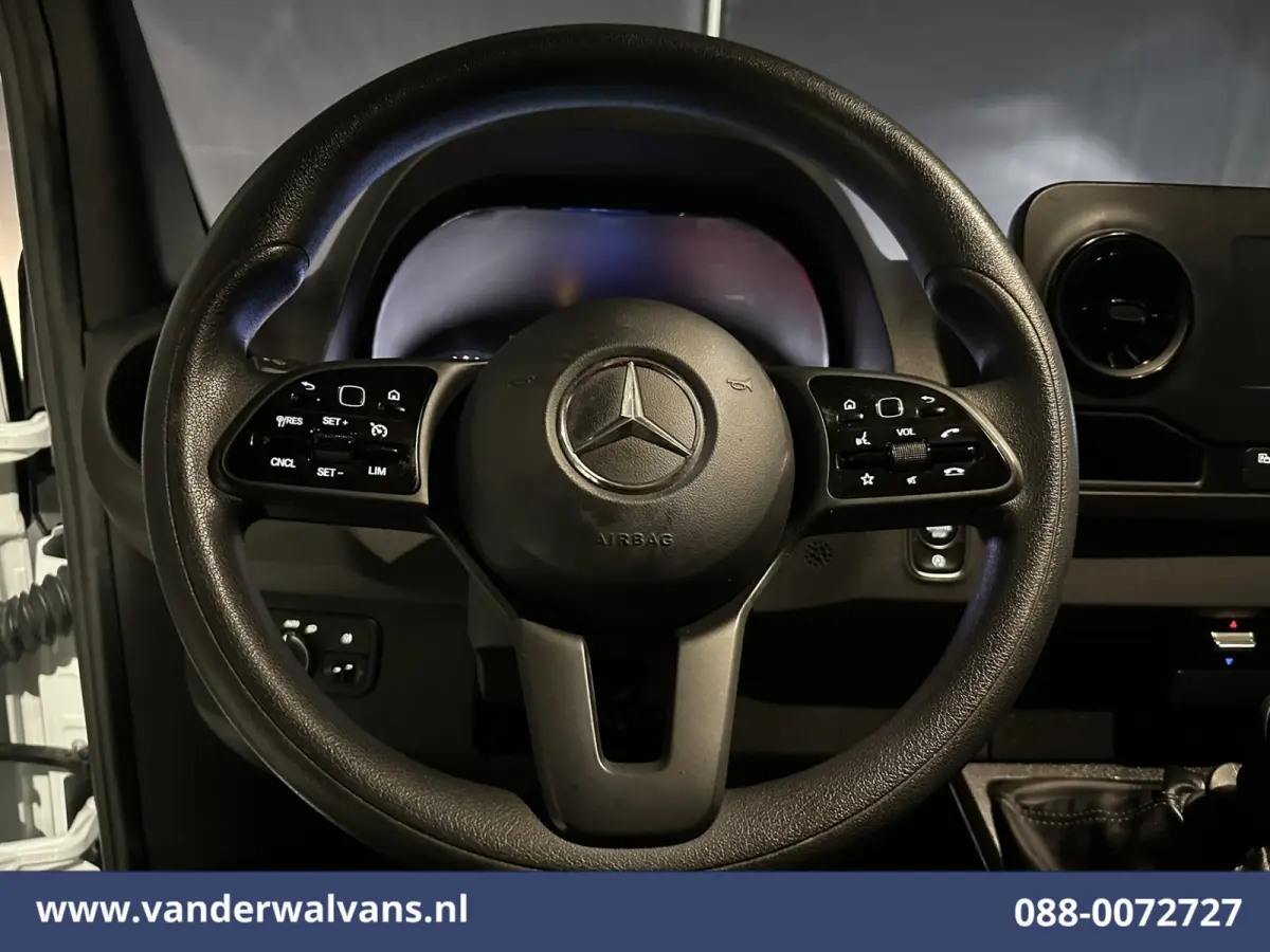 317 CDI 170pk L3H2 Euro6 Airco | Camera | Apple Carplay | Cruisecontrol Android Auto, Stoelverwarming, Parkeersensoren, Bijrijdersbank
