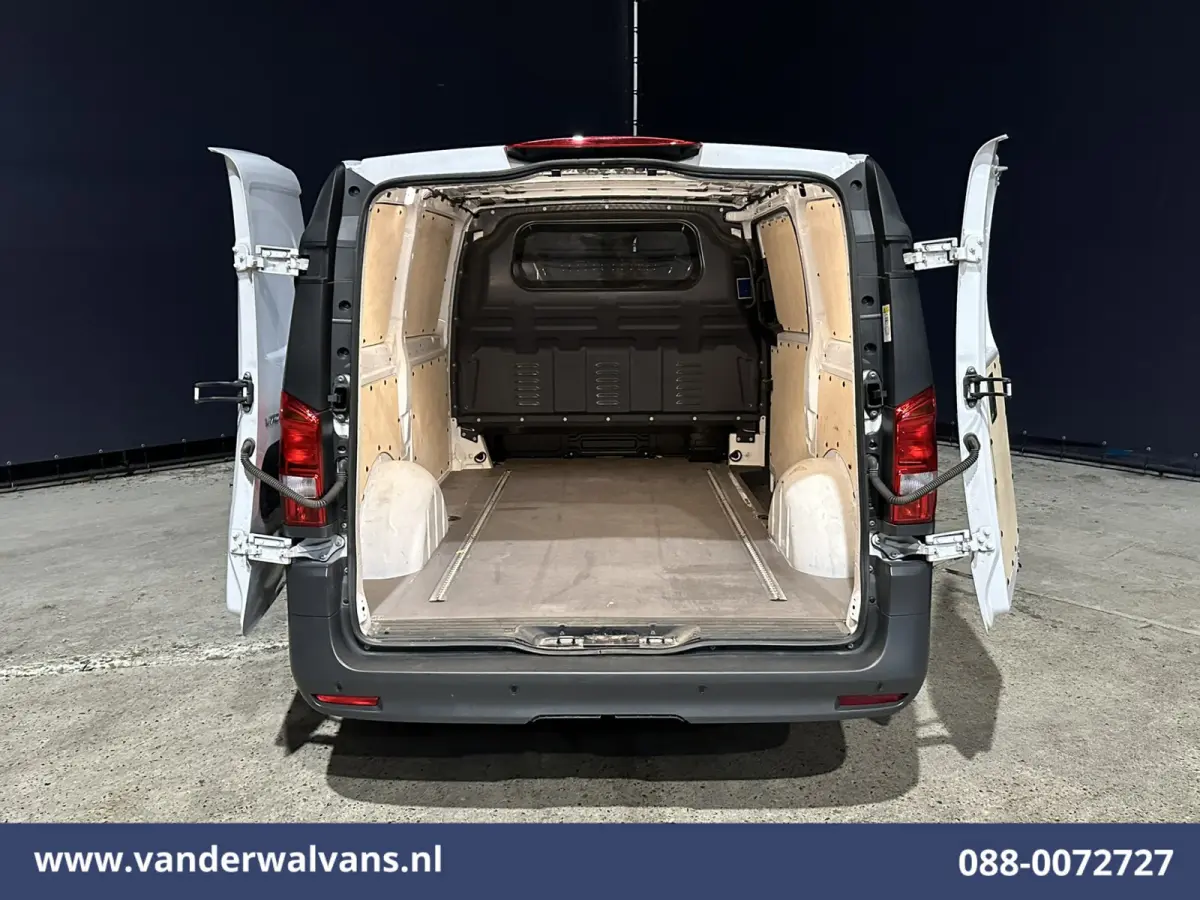 116 CDI 164pk L2H1 Euro6 Airco | Camera | Navigatie | Cruisecontrol | Stoelverwarming Parkeersensoren, Bijrijdersbank