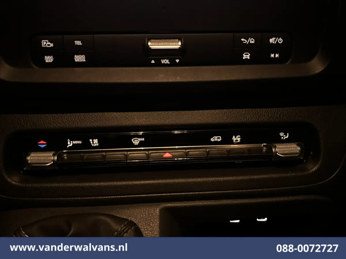 116 CDI 164pk L2H1 Euro6 Airco | Camera | Navigatie | Cruisecontrol | Stoelverwarming Parkeersensoren, Bijrijdersbank