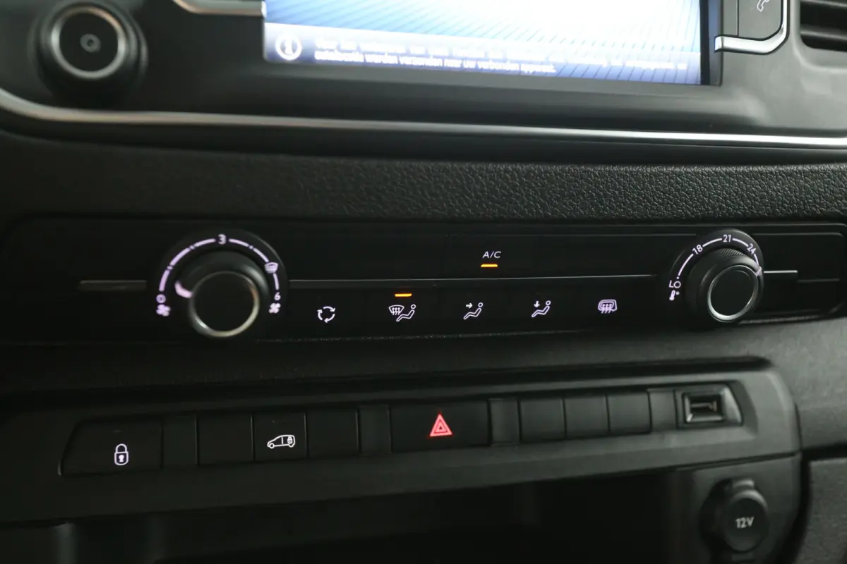 Electric 75 kWh L2H1 Range | Snelladen | SOH 99% | Airco | Cruise | 3 Zits | Carplay | Parkeersens.