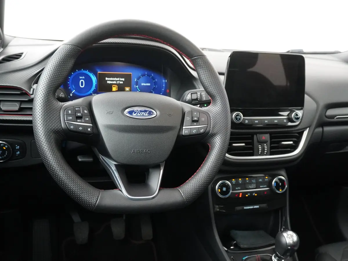 1.0 EcoBoost ST-Line X | Panoramadak | Adapt. Cruise | Trekhaak | Winter Pack |