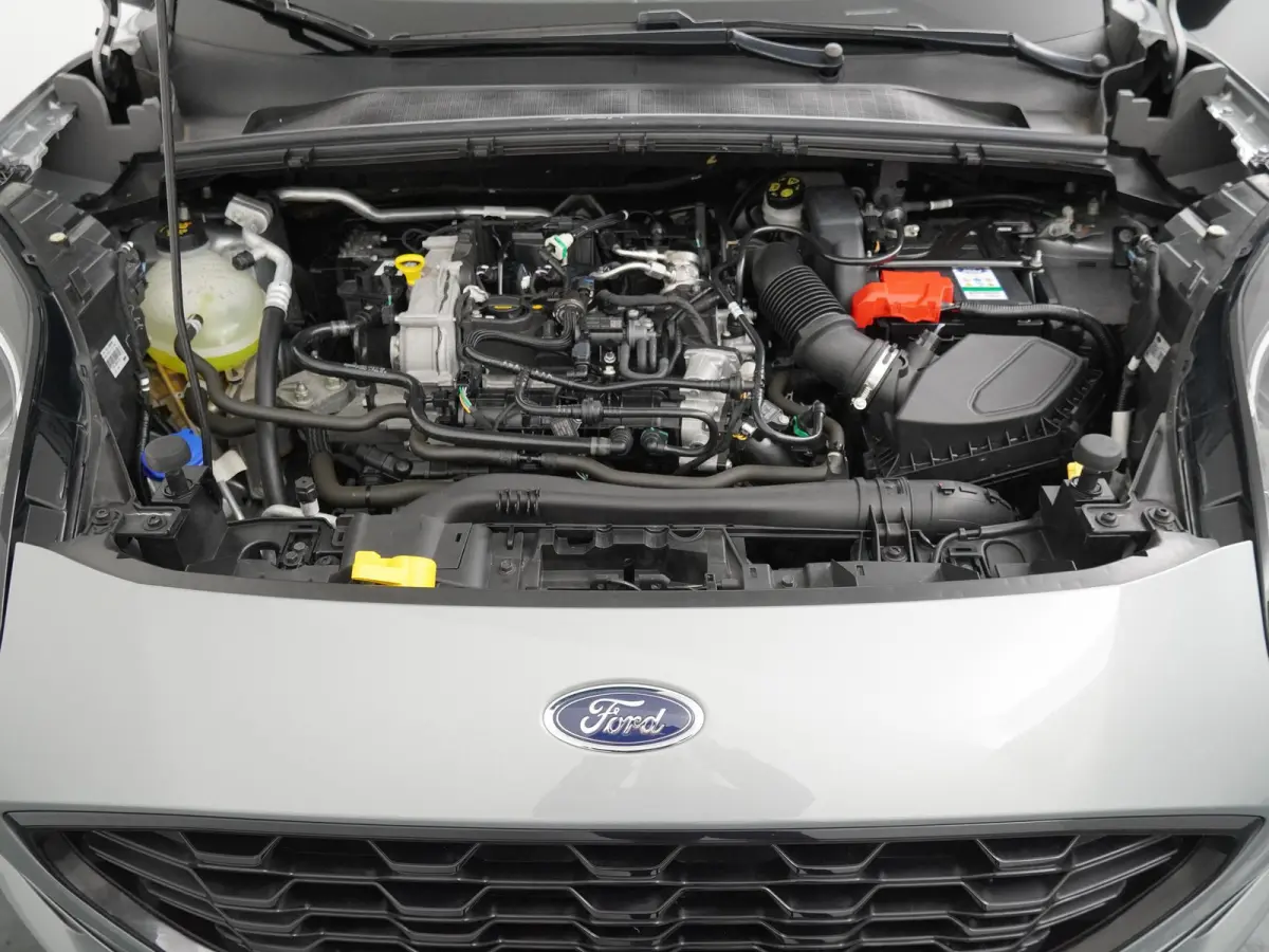 1.0 EcoBoost ST-Line X | Panoramadak | Adapt. Cruise | Trekhaak | Winter Pack |