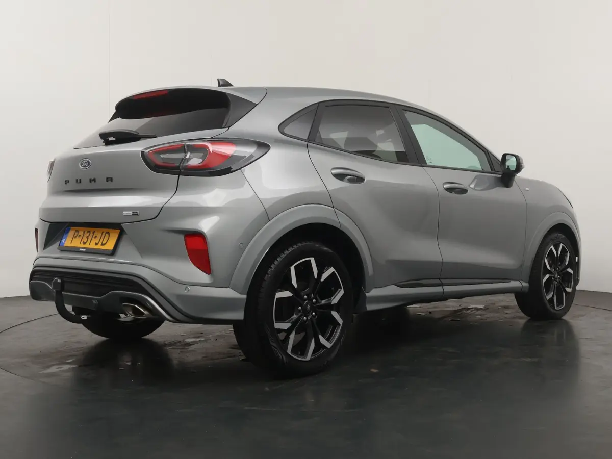 1.0 EcoBoost ST-Line X | Panoramadak | Adapt. Cruise | Trekhaak | Winter Pack |