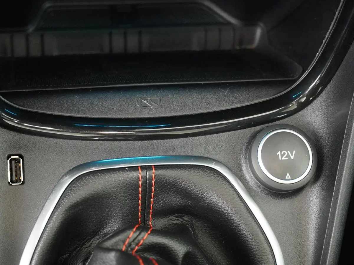 1.0 EcoBoost ST-Line X | Panoramadak | Adapt. Cruise | Trekhaak | Winter Pack |