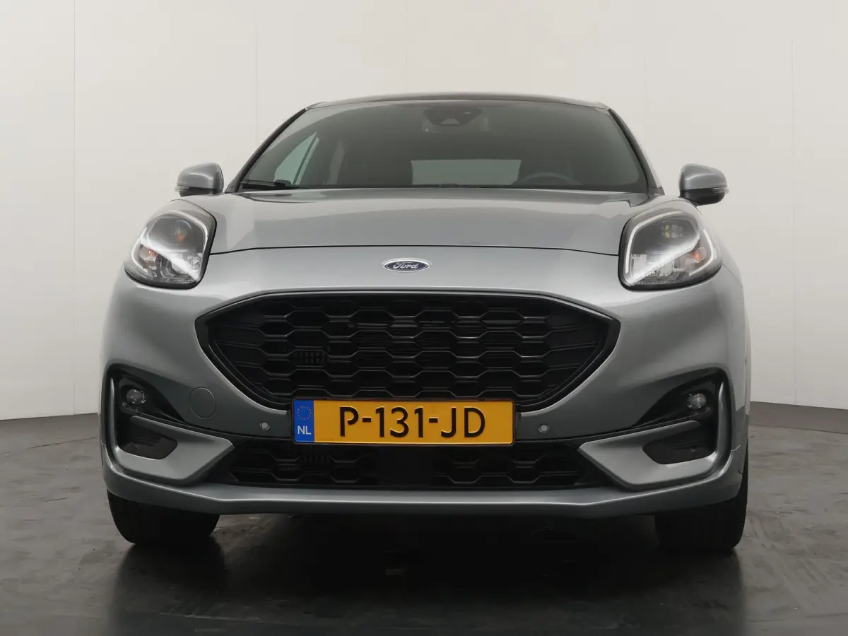 1.0 EcoBoost ST-Line X | Panoramadak | Adapt. Cruise | Trekhaak | Winter Pack |