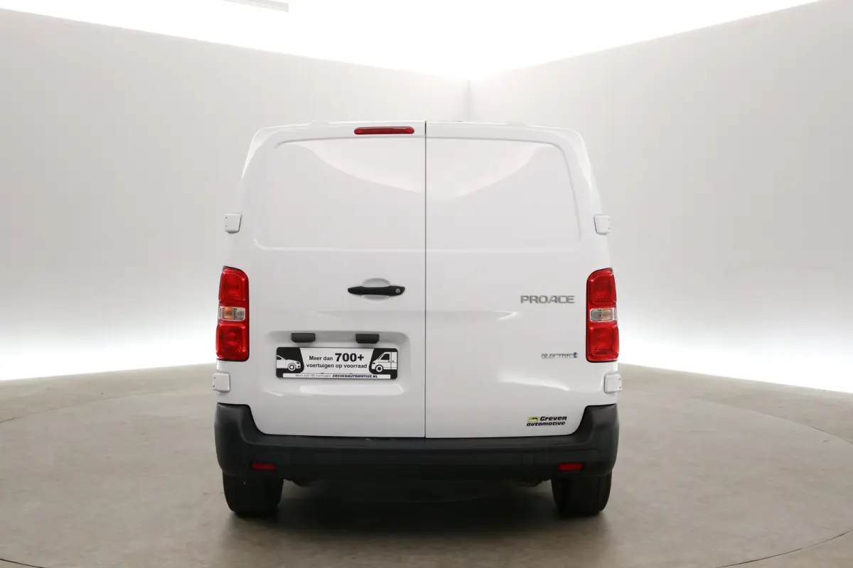 Elektrisch 75 kWh L2H1 Long Range | Snelladen | SOH 99% | Airco | Cruise | 3 Zits | Carplay | Parkeersens.