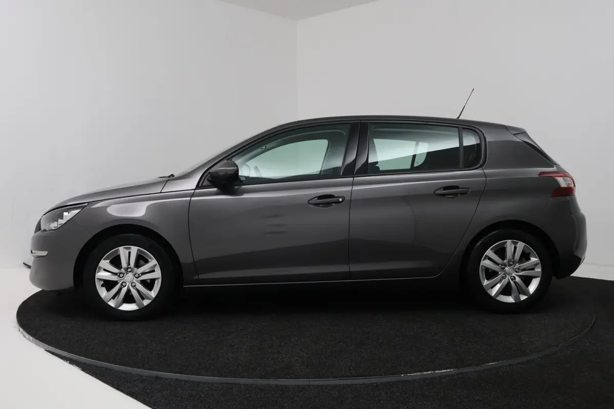1.2 PureTech Active (TREKHAAK, CRUISE CONTROL, NAVIGATIE, PARKEERSENSOREN)