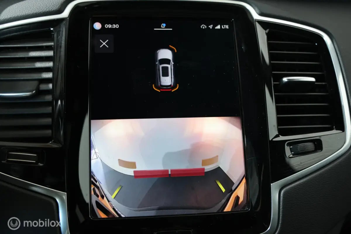 2.0 T8 Recharge AWD Ultimate Dark - Pano - Elektrische trekhaak - Luchtvering