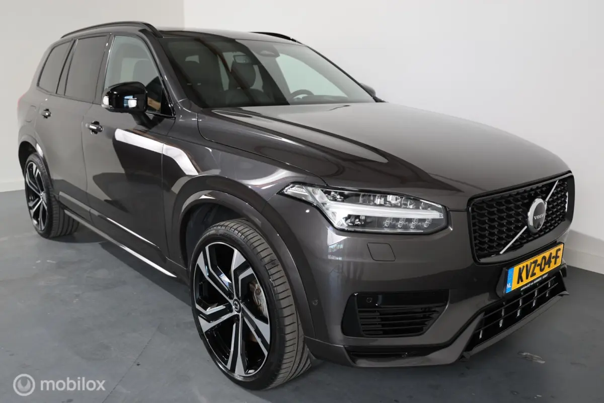 2.0 T8 Recharge AWD Ultimate Dark - Pano - Elektrische trekhaak - Luchtvering