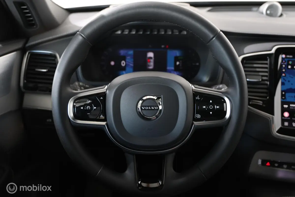 2.0 T8 Recharge AWD Ultimate Dark - Pano - Elektrische trekhaak - Luchtvering