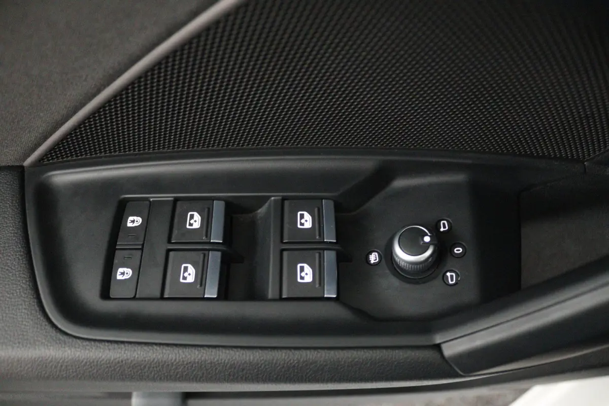 30 TFSI Advanced edition (DIGITALE DASHBOARD, CAMERA, CRUISE CONTROL ADAPTIEF)