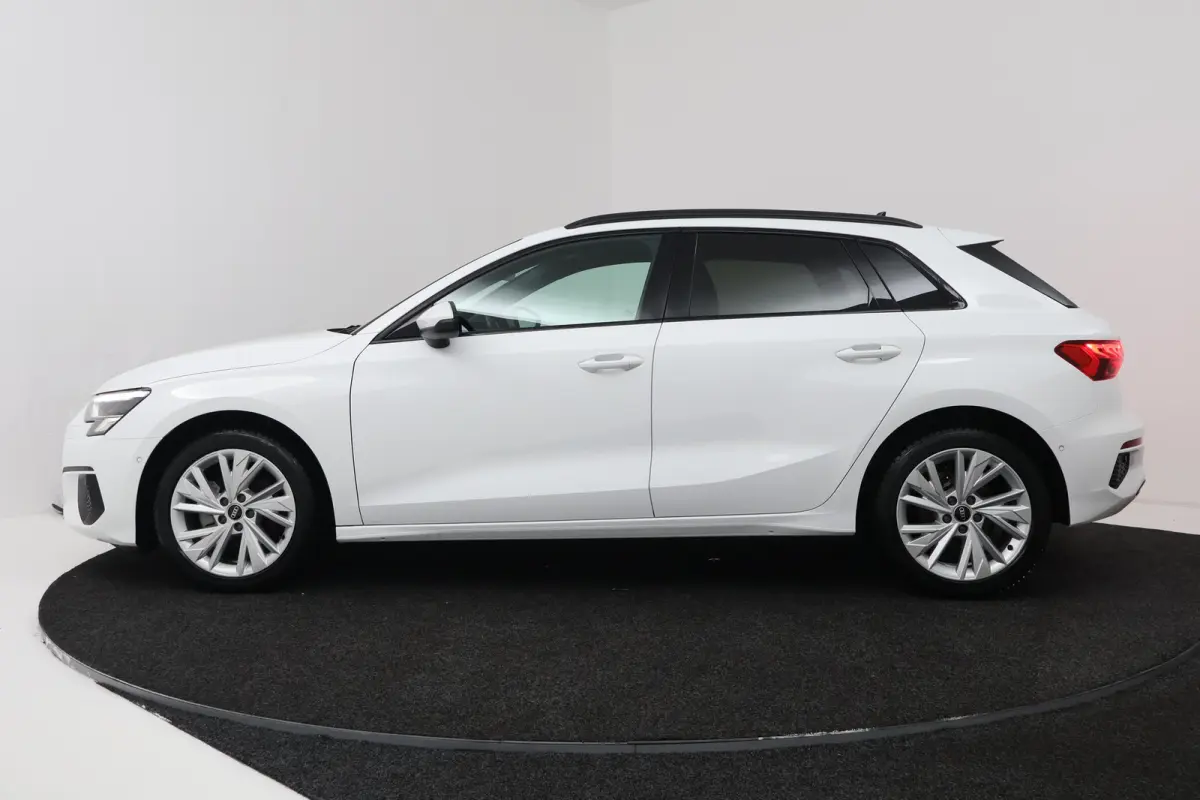 30 TFSI Advanced edition (DIGITALE DASHBOARD, CAMERA, CRUISE CONTROL ADAPTIEF)