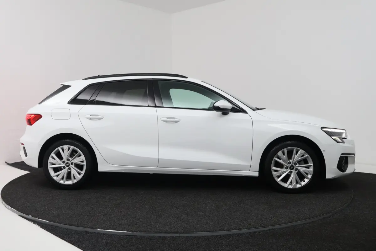 30 TFSI Advanced edition (DIGITALE DASHBOARD, CAMERA, CRUISE CONTROL ADAPTIEF)