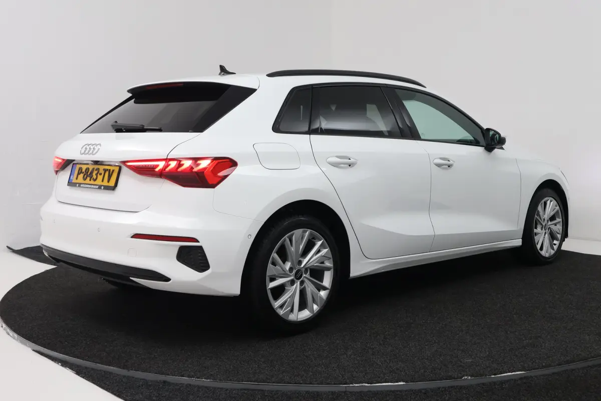 30 TFSI Advanced edition (DIGITALE DASHBOARD, CAMERA, CRUISE CONTROL ADAPTIEF)