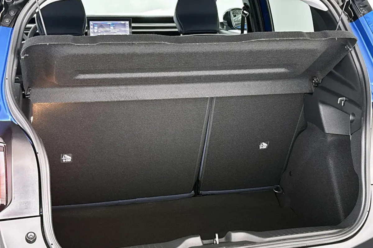 1.2 Hybrid 110pk Collection Camera Apple CarPlay 17"