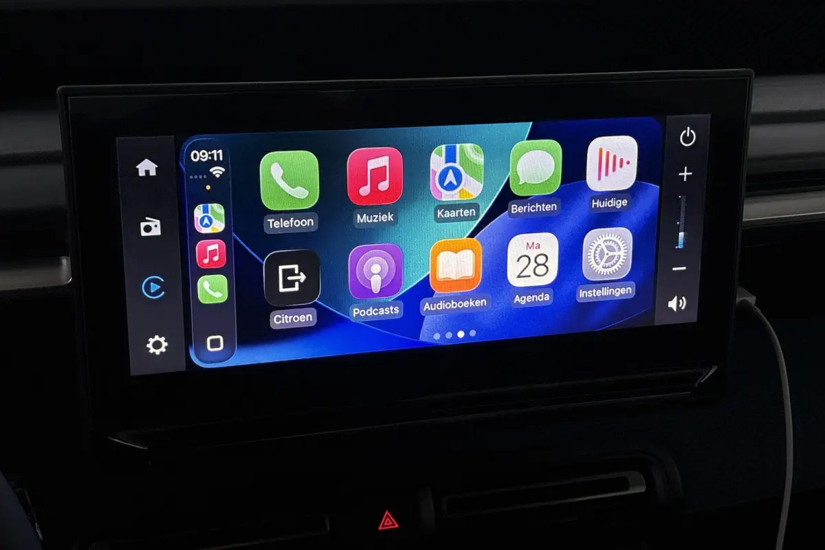 1.2 Hybrid 110pk Collection Camera Apple CarPlay 17"