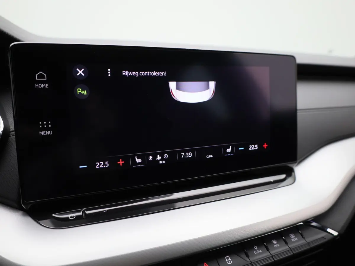 1.0 e-TSI Sport Business | Automaat | Apple Carplay / Android Auto | Stoelverwarming | Parkeersensoren |